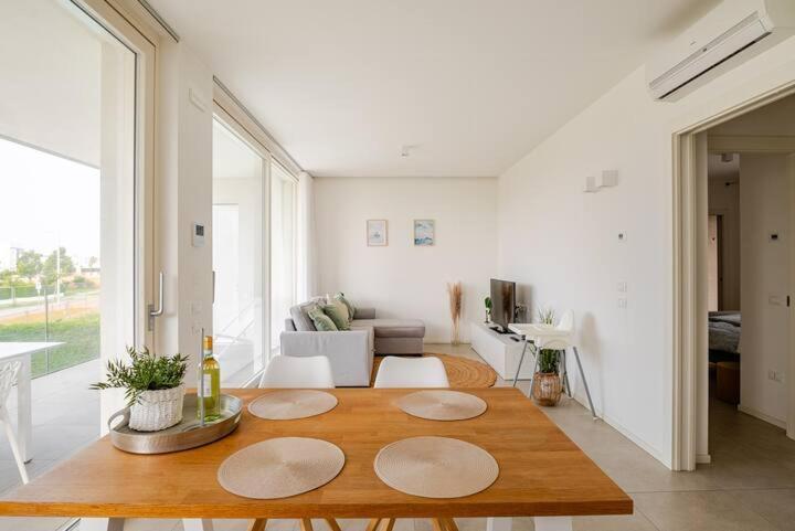 Apartment Luma With Pool Lido di Jesolo Exterior photo